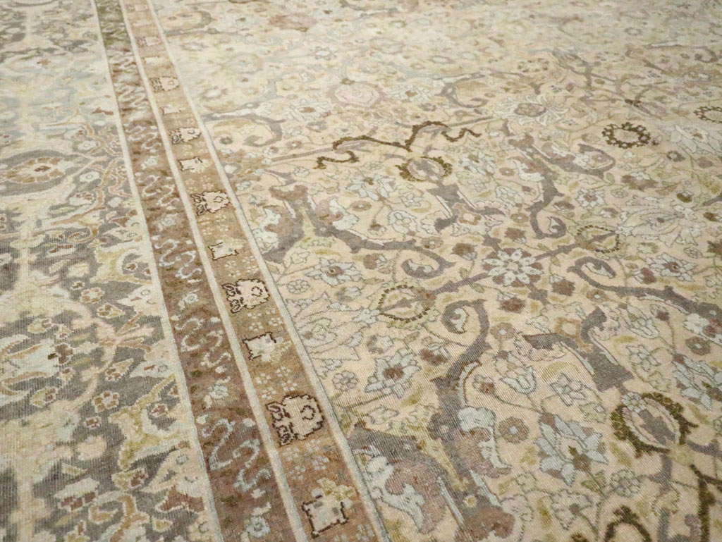 Antique Persian Tabriz Carpet, No.23353 - Gsblank