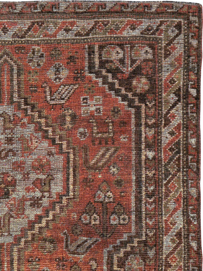 Vintage Persian Shiraz Rug, No.23357 - Gsblank