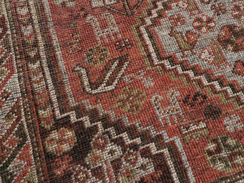 Vintage Persian Shiraz Rug, No.23357 - Gsblank