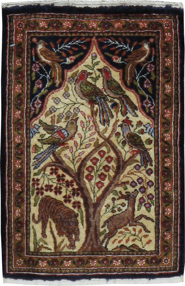 Vintage Persian Quom Pictorial Rug, No.23358 - Gsblank
