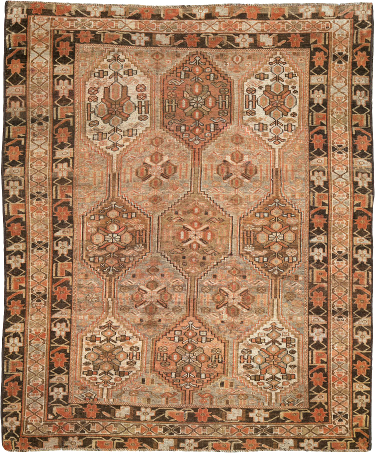 Vintage Persian Shiraz Rug, No.23380 - Gsblank