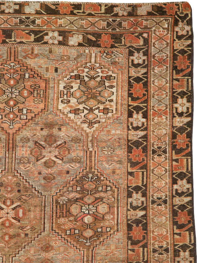 Vintage Persian Shiraz Rug, No.23380 - Gsblank