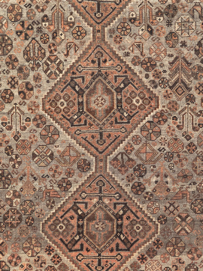 Vintage Persian Shiraz Carpet, No.23382 - Gsblank