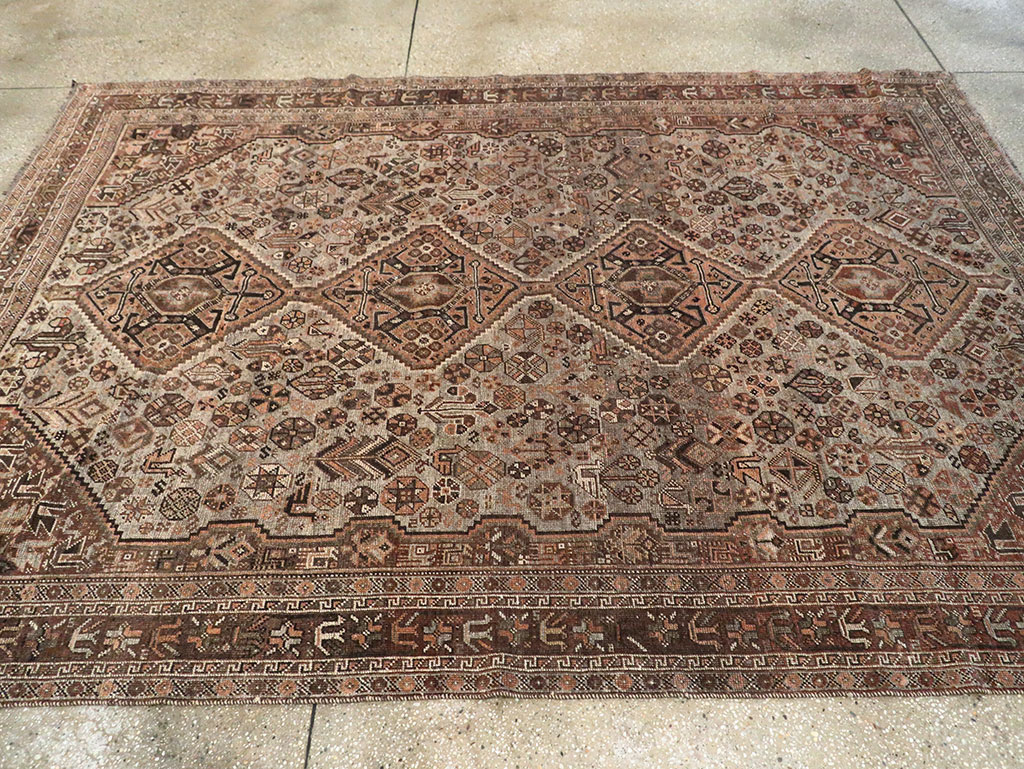 Vintage Persian Shiraz Carpet, No.23382 - Gsblank