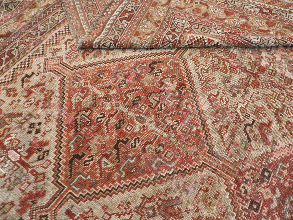 Antique Persian Shiraz Accent Carpet, No.23393 - Gsblank