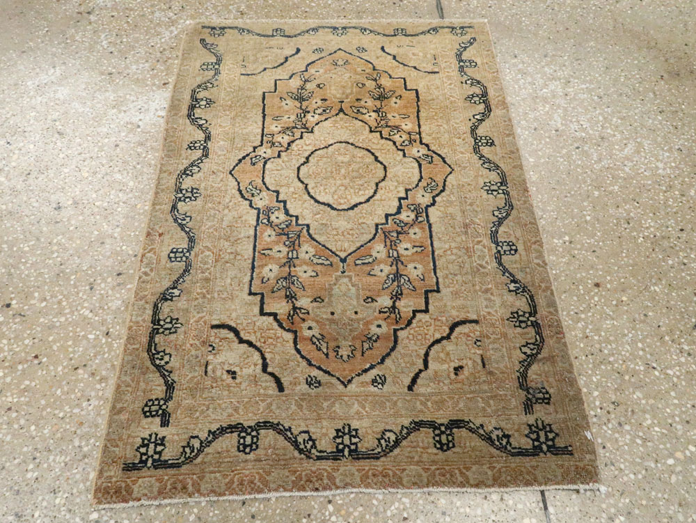 Antique Persian Tabriz Hagi Jalili Rug, No.23416 - Gsblank