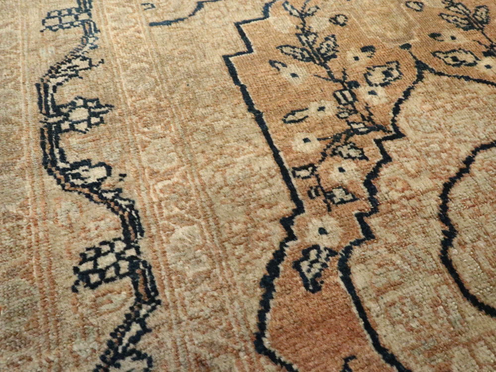 Antique Persian Tabriz Hagi Jalili Rug, No.23416 - Gsblank