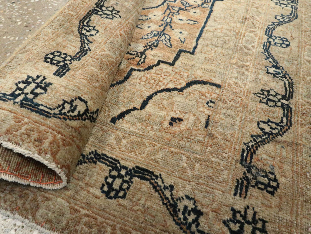 Antique Persian Tabriz Hagi Jalili Rug, No.23416 - Gsblank