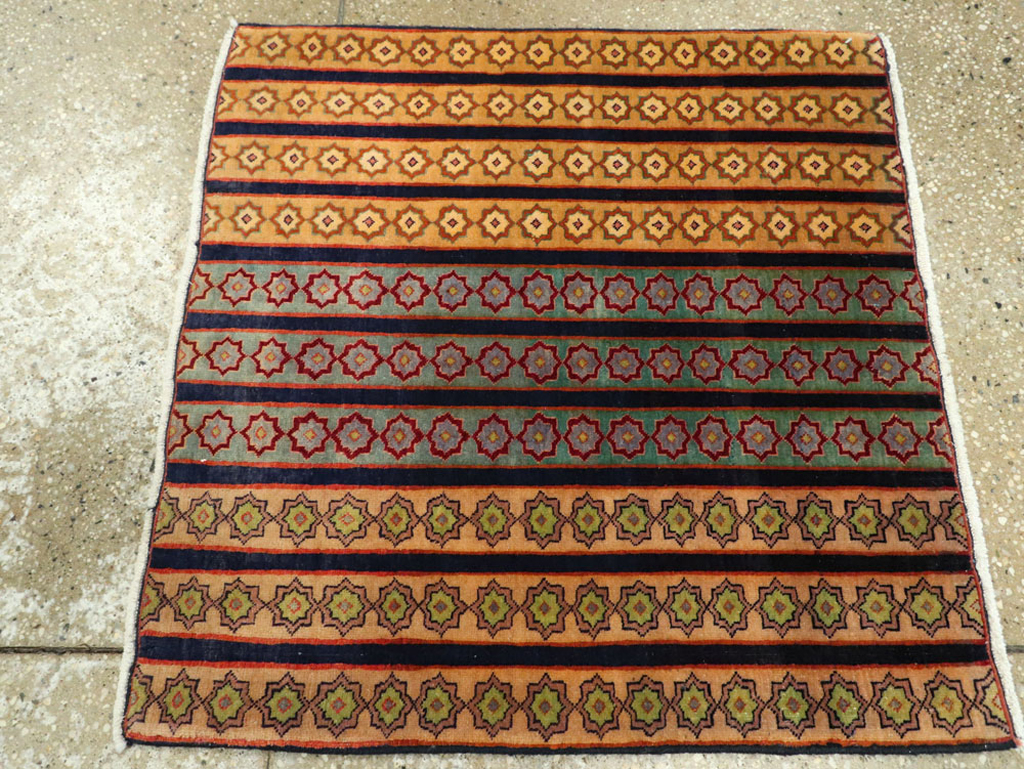 Vintage Persian Kashan Modernist Rug, No.23420 - Gsblank