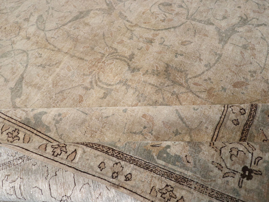 Antique Persian Tabriz Carpet, No.23422 - Gsblank