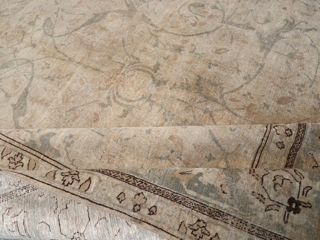 Antique Persian Tabriz Carpet, No.23422 - Gsblank