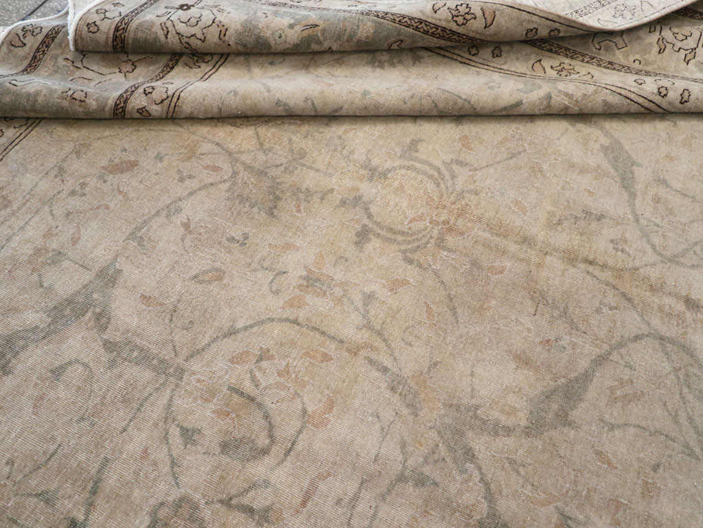 Antique Persian Tabriz Carpet, No.23422 - Gsblank