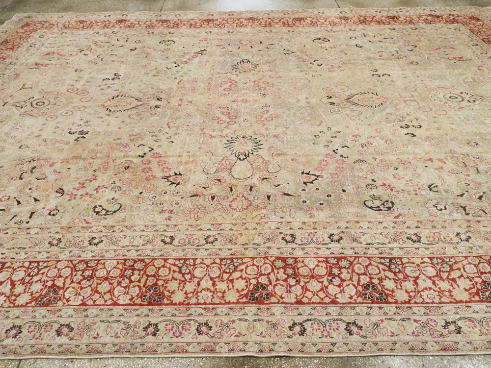 Antique Persian Mashad Carpet, No.23426 - Gsblank