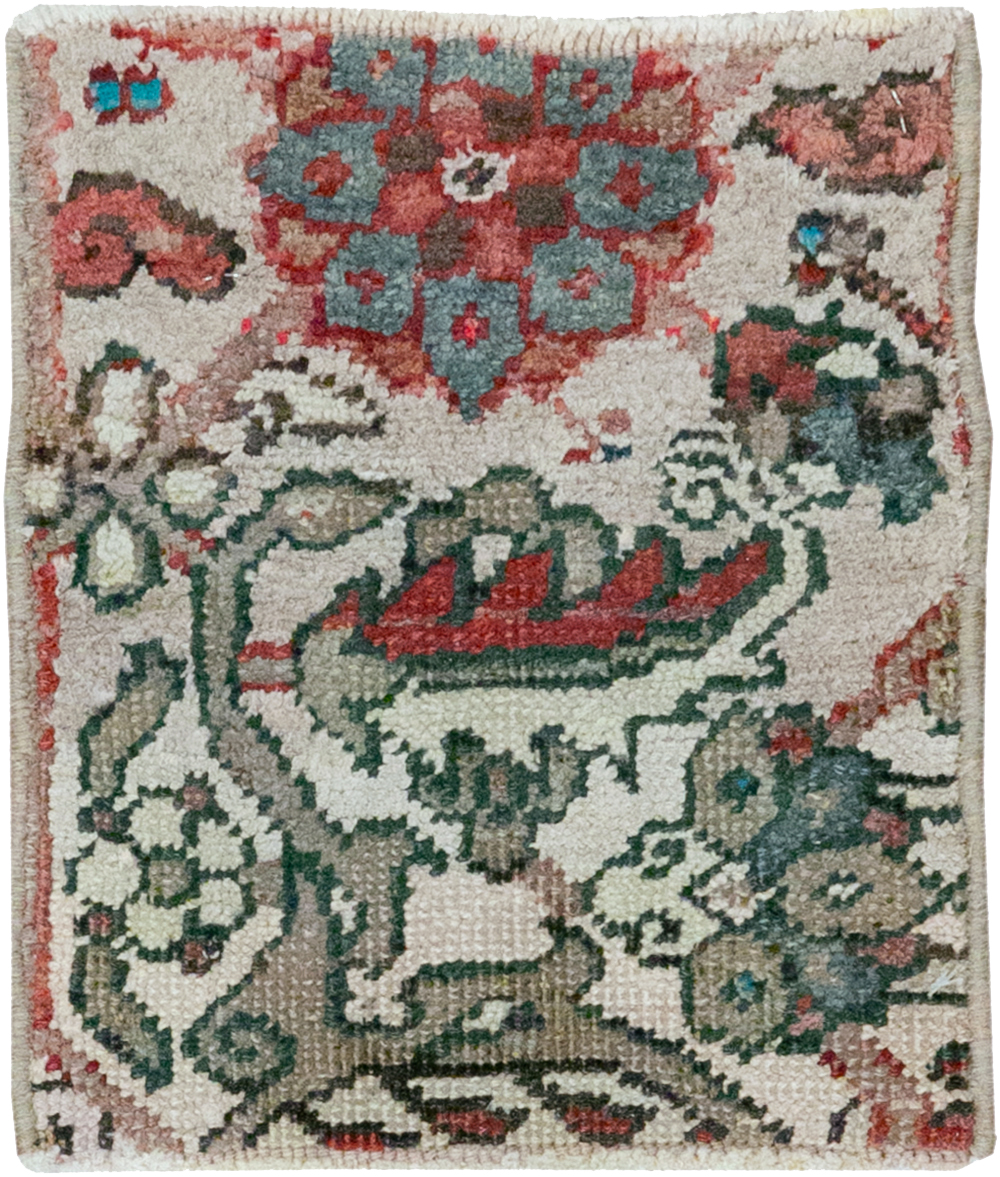 Vintage Persian Heriz Throw Rug, No.23441 - Gsblank