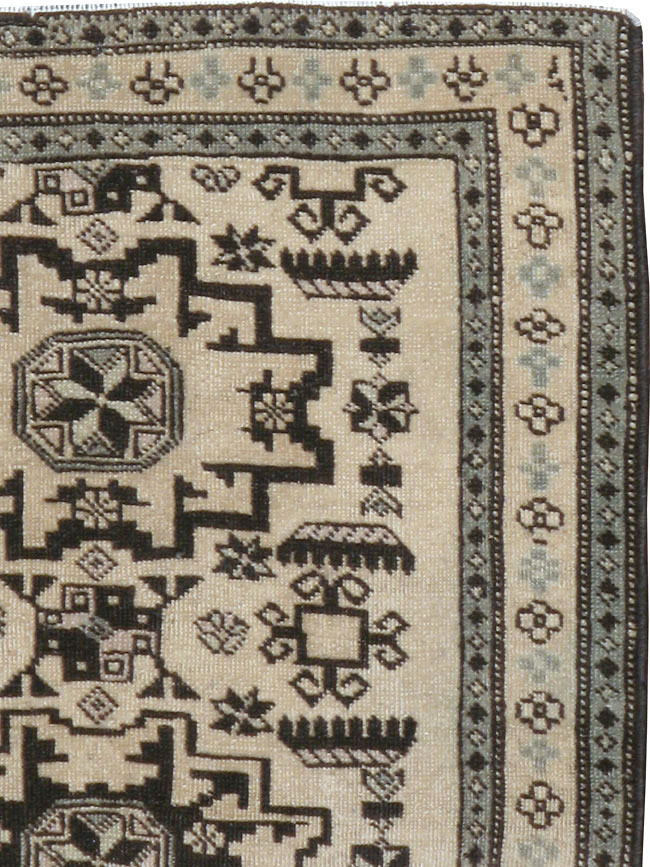 Vintage Persian Tabriz Rug (Pair: 2 of 2), No.23443 - Gsblank