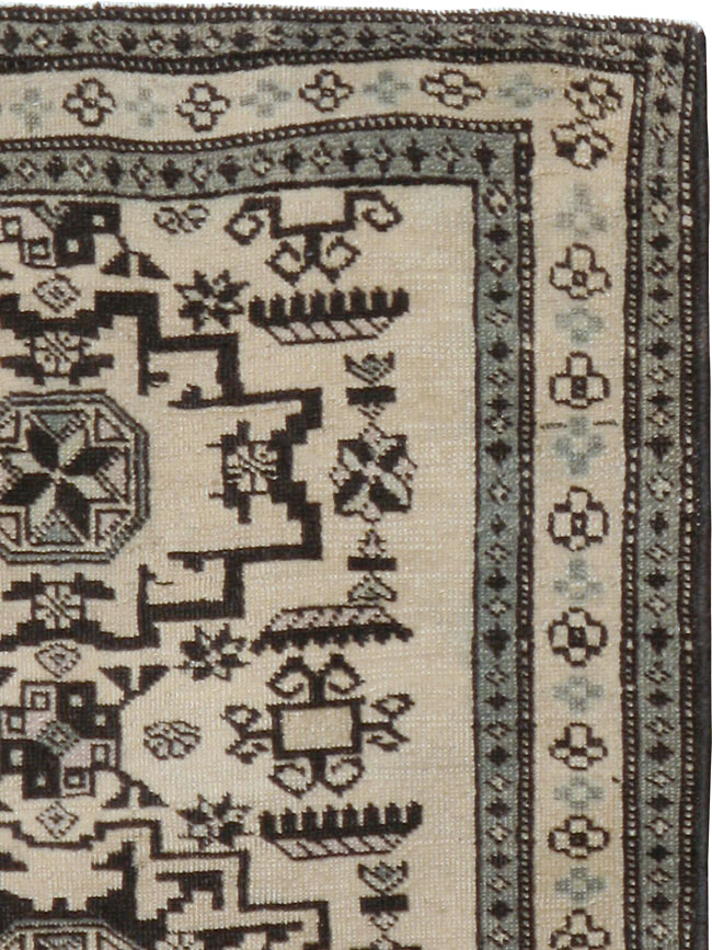 Vintage Persian Tabriz Rug (Pair: 2 of 2), No.23443 - Gsblank