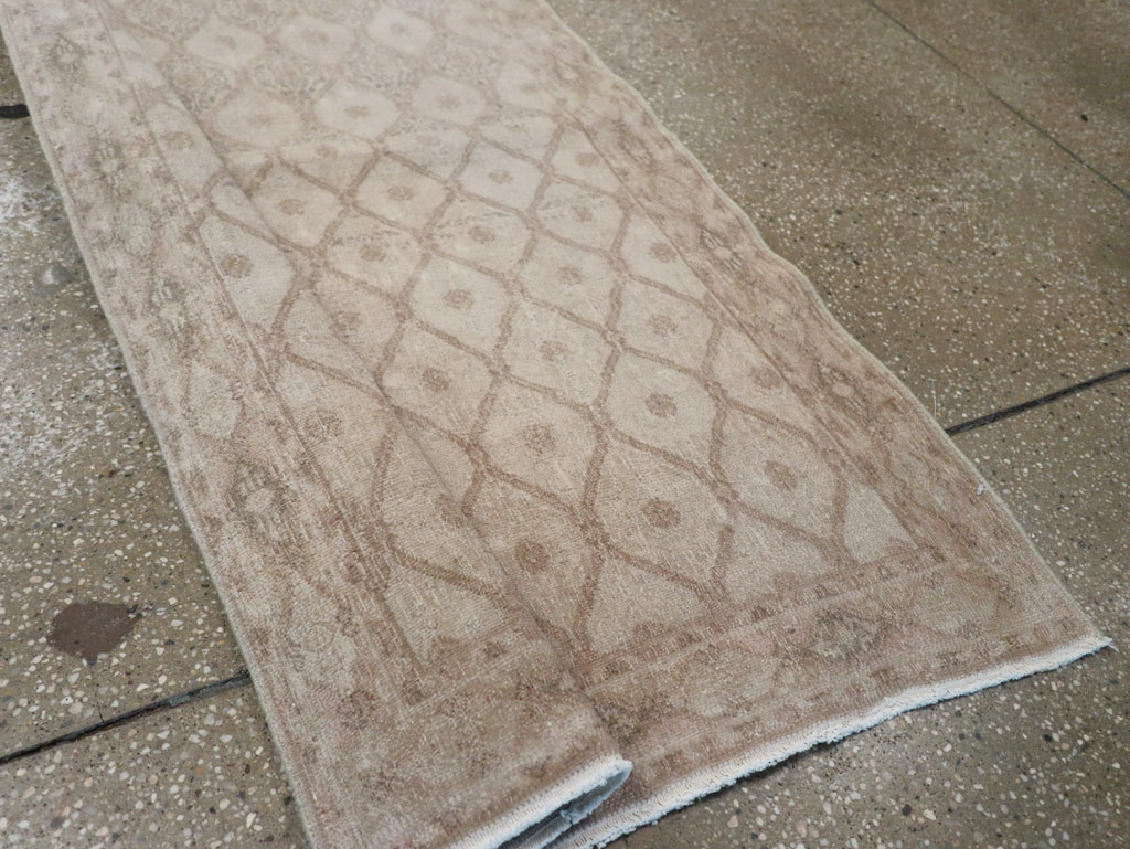 Vintage Persian Mashad Gallery Runner, No.23457 - Gsblank