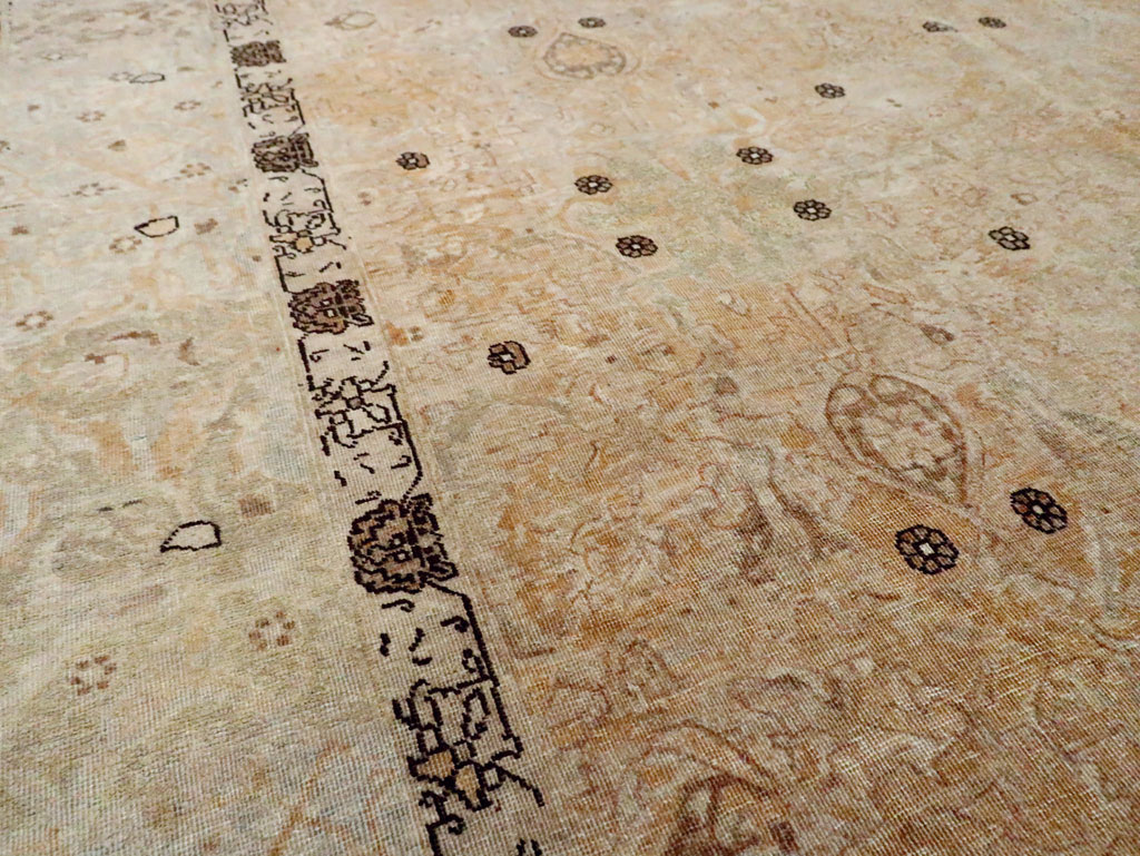 Antique Persian Tabriz Carpet, No.23467 - Gsblank