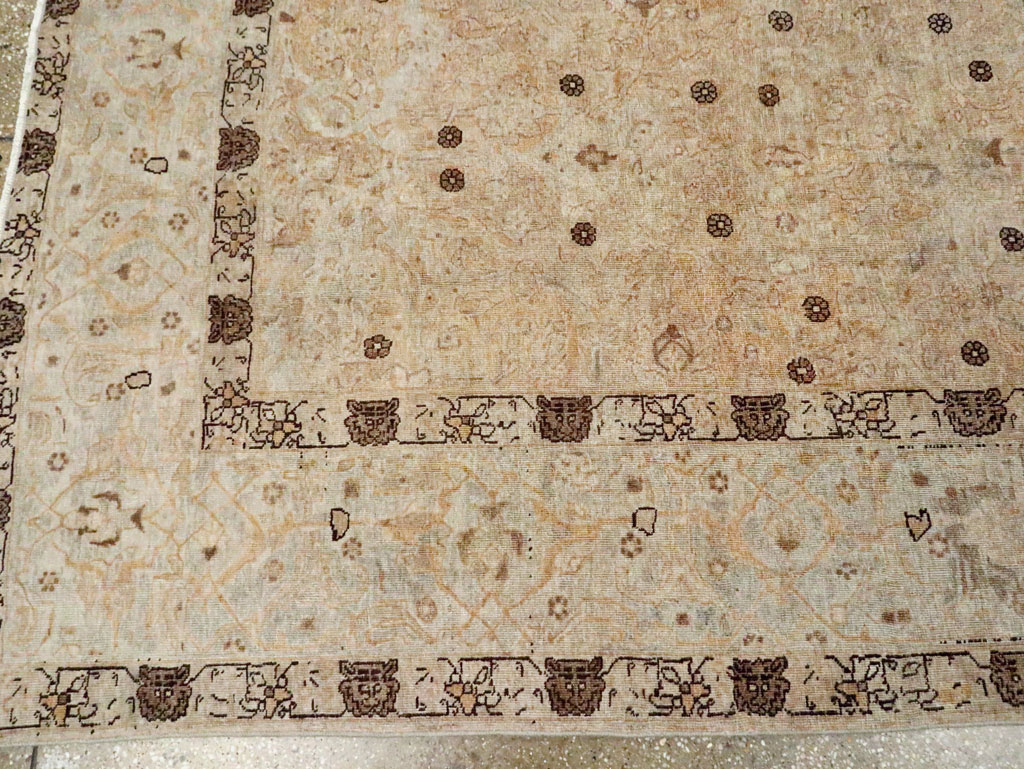 Antique Persian Tabriz Carpet, No.23467 - Gsblank