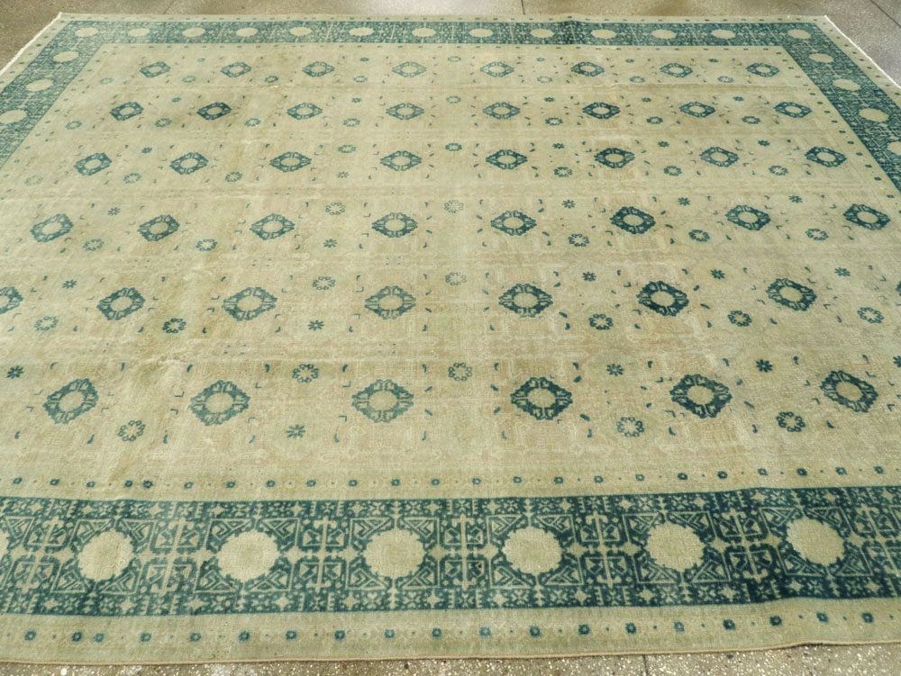 Vintage Persian Tabriz Carpet, No.23476 - Gsblank