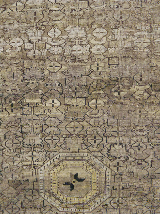 Antique Central Asian Beshir Carpet, No.23502 - Gsblank