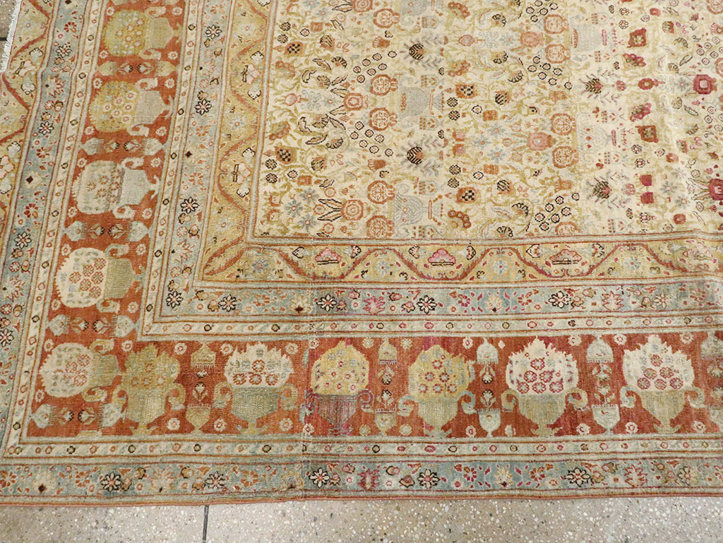 Antique Persian Tabriz Carpet, No.23608 - Gsblank
