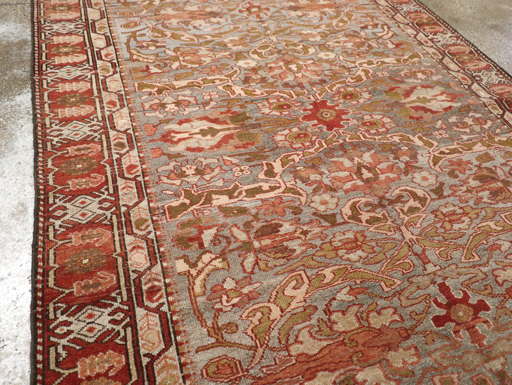 Antique Persian Bakhtiari Gallery Carpet, No.23613 - Gsblank