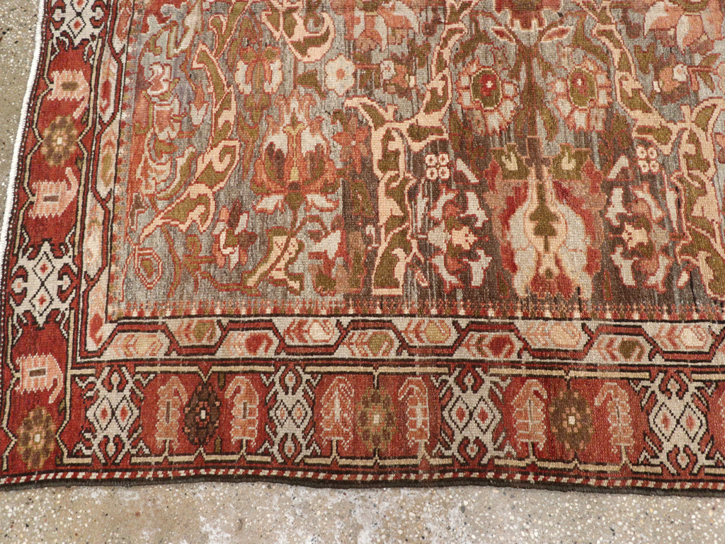 Antique Persian Bakhtiari Gallery Carpet, No.23613 - Gsblank