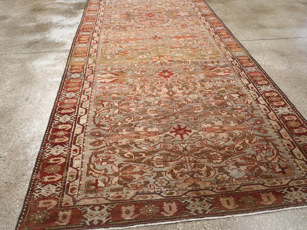 Antique Persian Bakhtiari Gallery Carpet, No.23613 - Gsblank