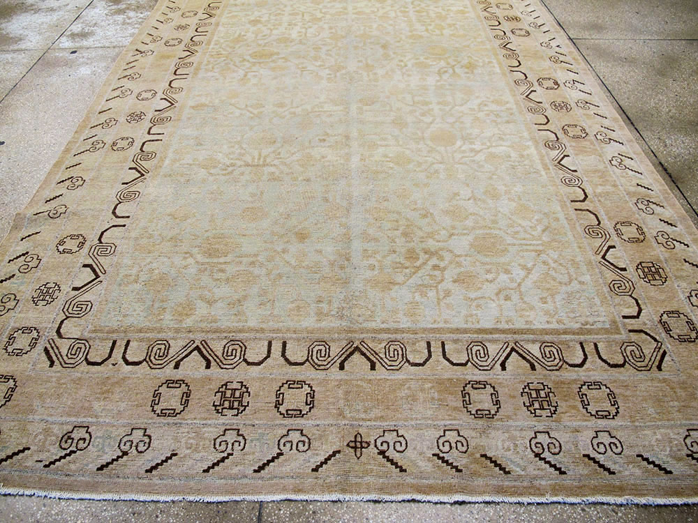 Vintage East Turkestan Khotan Gallery Carpet, No.23621 - Gsblank