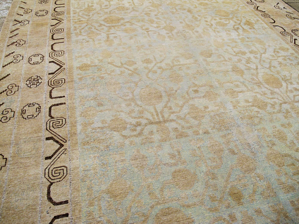 Vintage East Turkestan Khotan Gallery Carpet, No.23621 - Gsblank