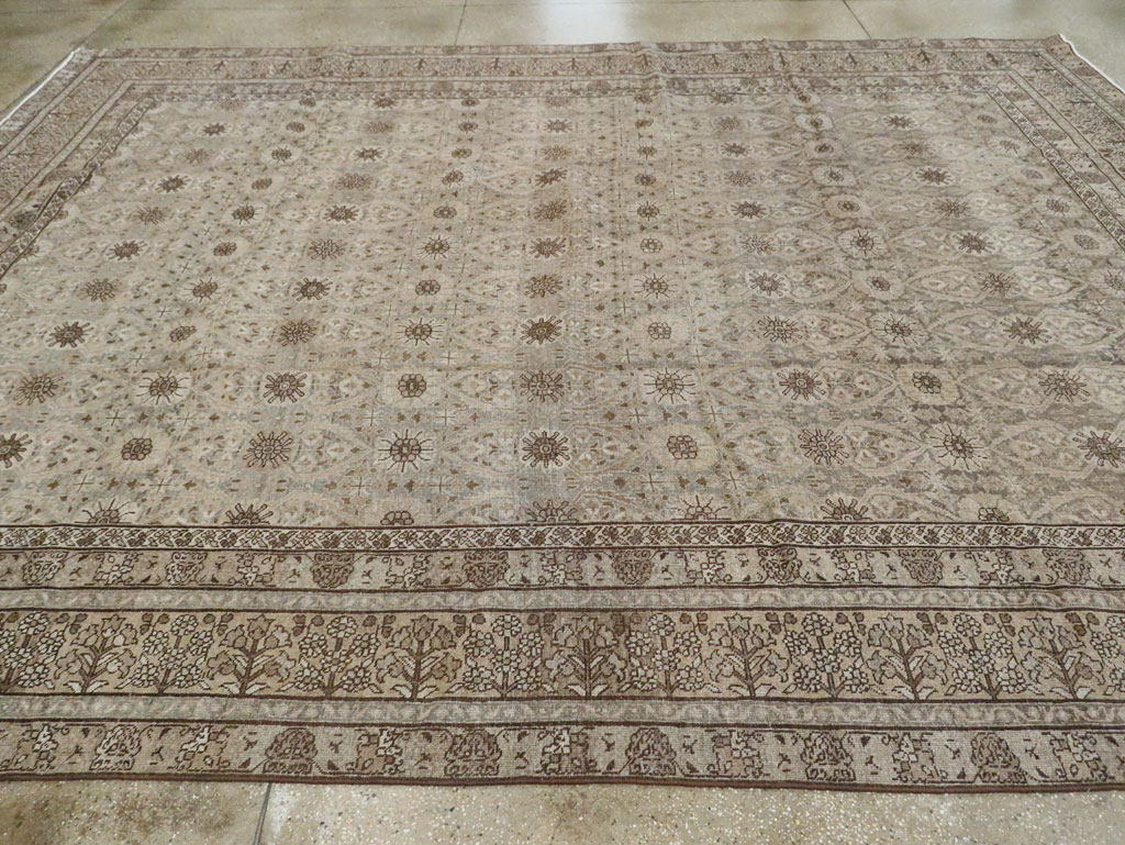 Antique Persian Tabriz Carpet, No.23647 - Gsblank