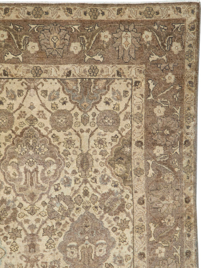 Antique Persian Tabriz Rug, No.23654 - Gsblank