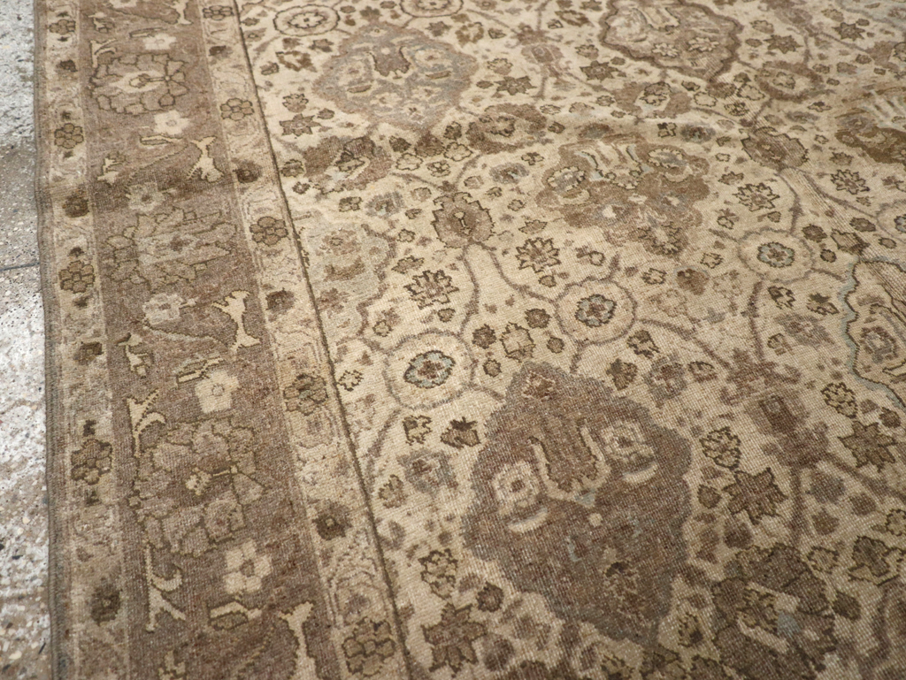 Antique Persian Tabriz Rug, No.23654 - Gsblank