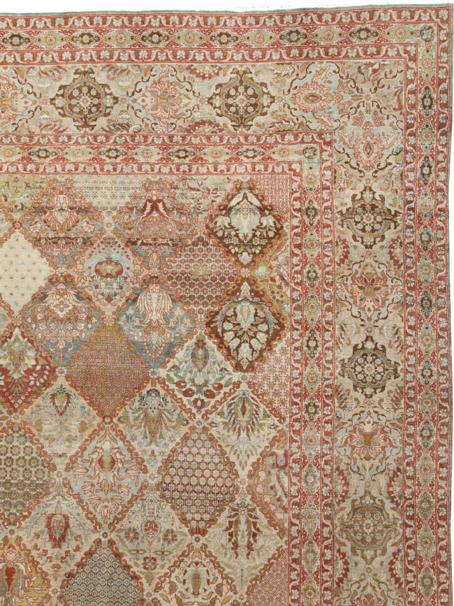 Vintage Persian Qazvin Carpet, No.23657 - Gsblank