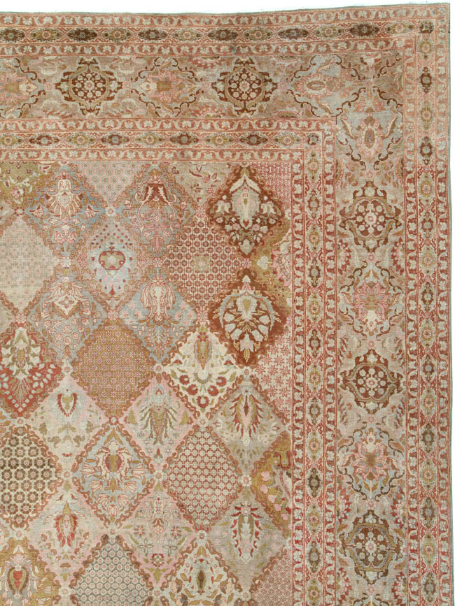 Vintage Persian Qazvin Carpet, No.23657 - Gsblank