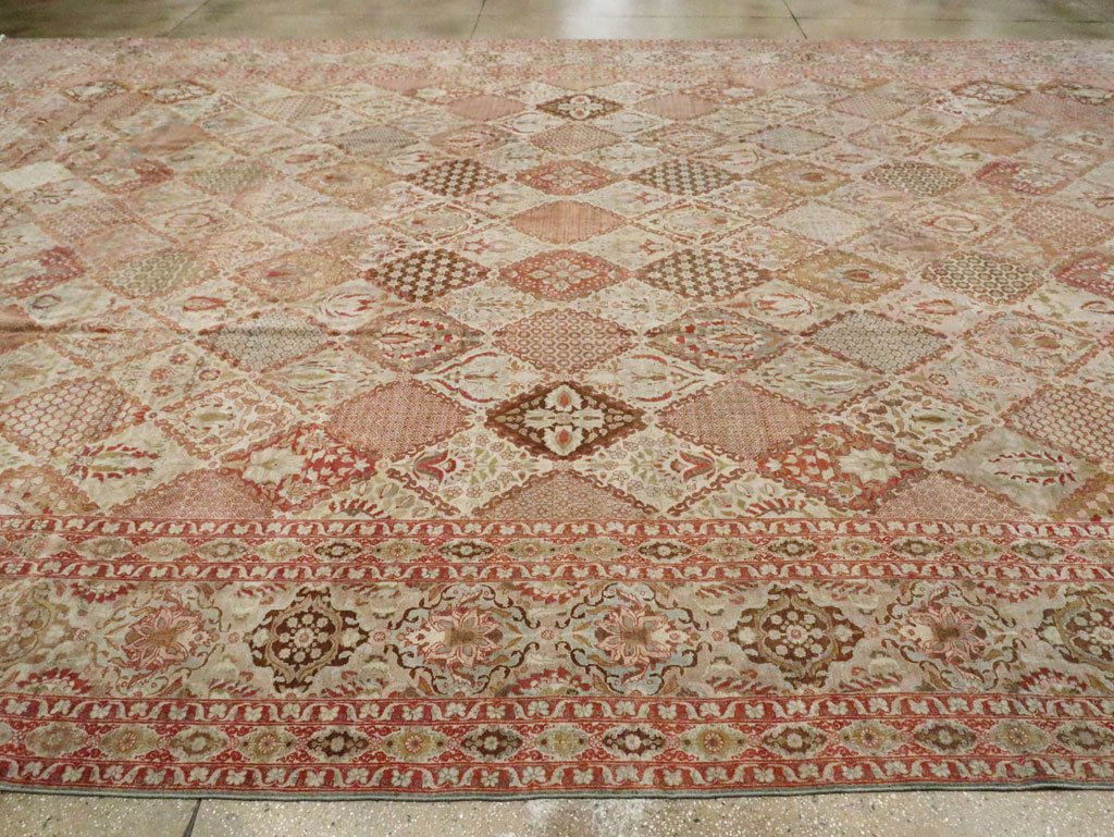 Vintage Persian Qazvin Carpet, No.23657 - Gsblank