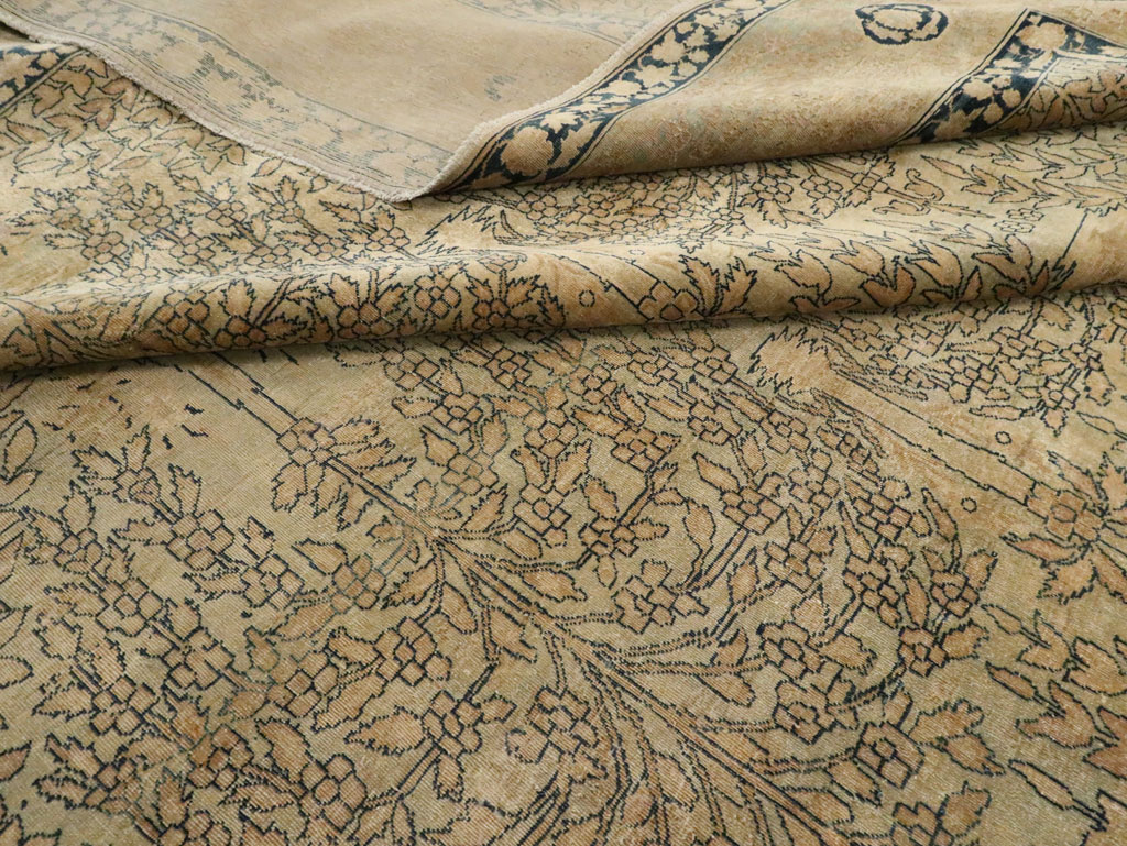 Antique Indian Lahore Carpet, No.23679 - Gsblank