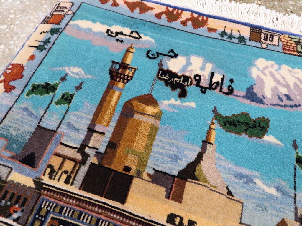 Vintage Persian Isfahan Pictorial Rug, No.23695 - Gsblank