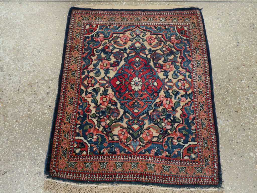 Antique Persian Souf Kashan Rug (Pair: 1 of 2), No.23718 - Gsblank