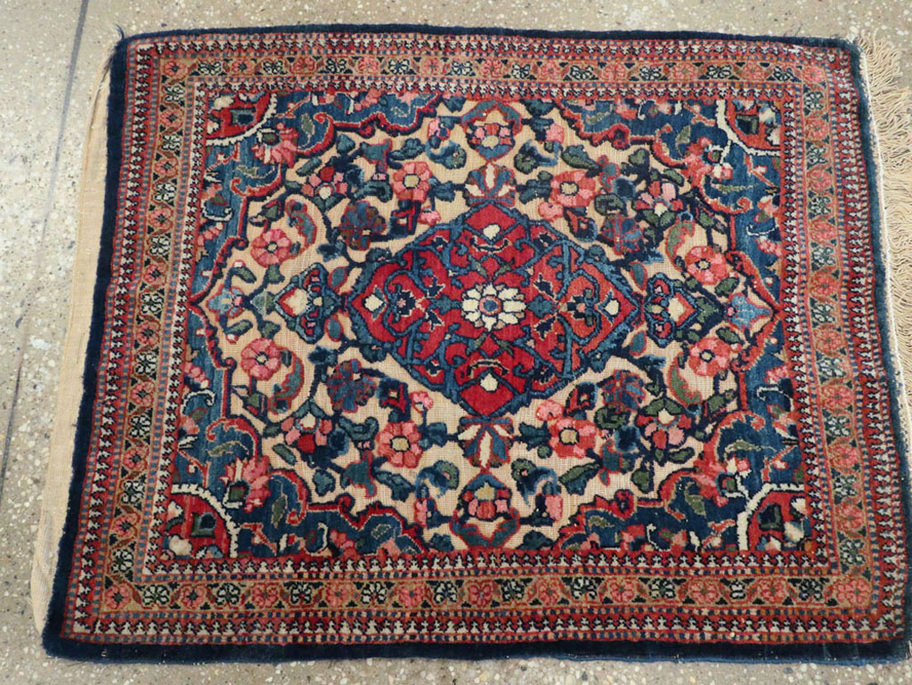 Antique Persian Souf Kashan Rug (Pair: 1 of 2), No.23718 - Gsblank