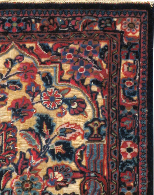 Vintage Persian Kashan Square Rug, No.23720 - Gsblank