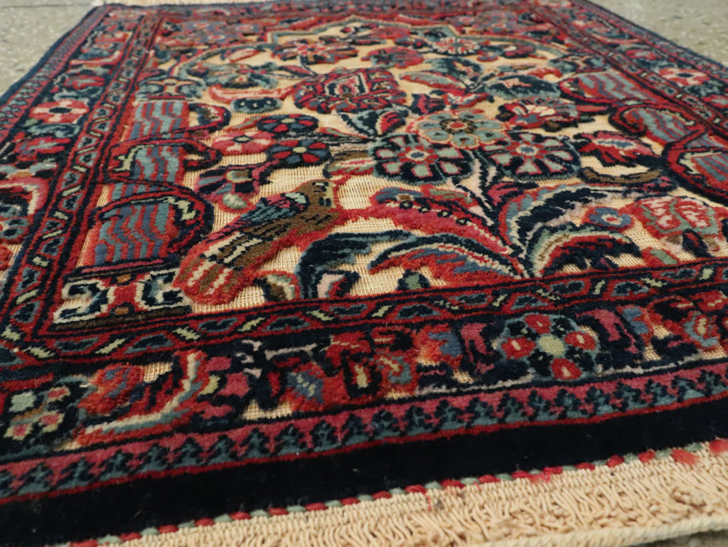 Vintage Persian Kashan Square Rug, No.23720 - Gsblank