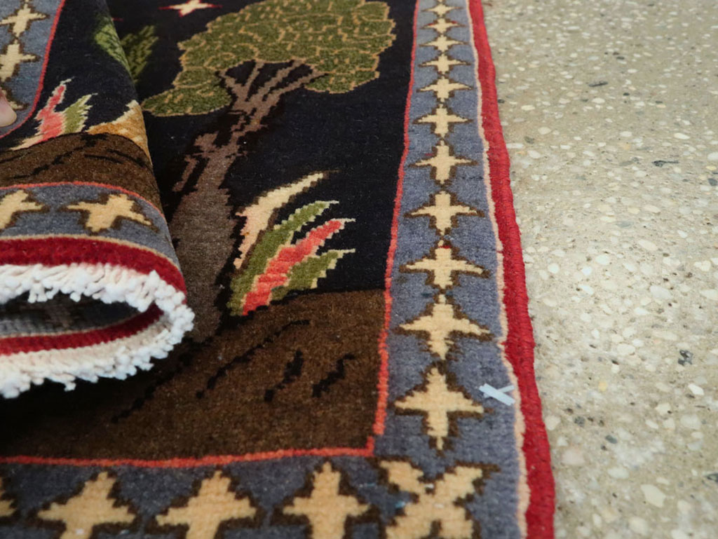 Vintage Persian Tabriz Pictorial Rug (Pair: 2 of 2), No.23728 - Gsblank