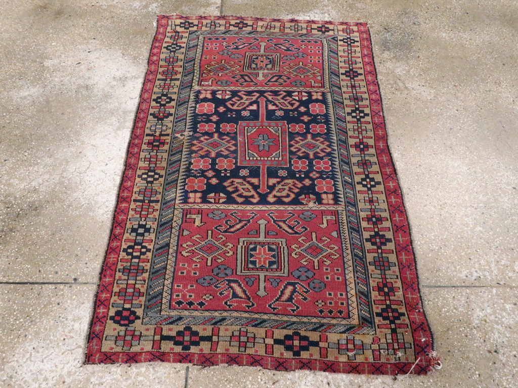 Vintage Turkish Anatolian Distressed Rug, No.23788 - Gsblank
