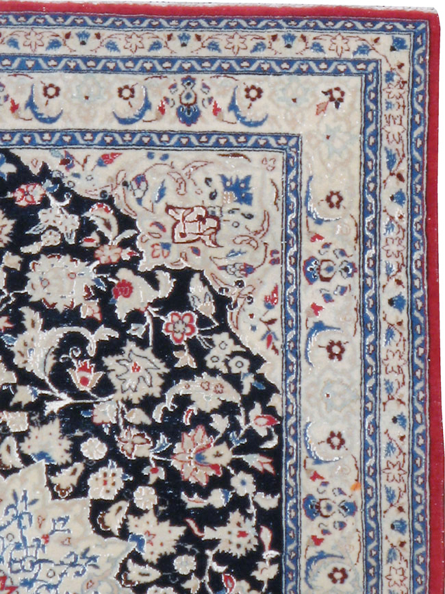 Vintage Persian Nain Rug, No.23799 - Gsblank
