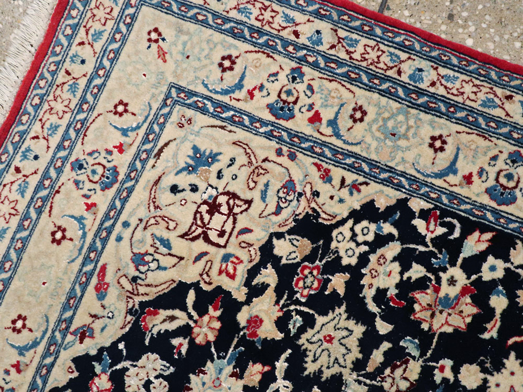 Vintage Persian Nain Rug, No.23799 - Gsblank