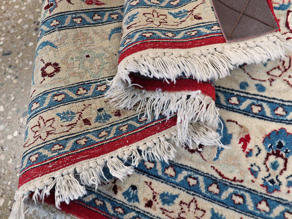 Vintage Persian Nain Rug, No.23799 - Gsblank