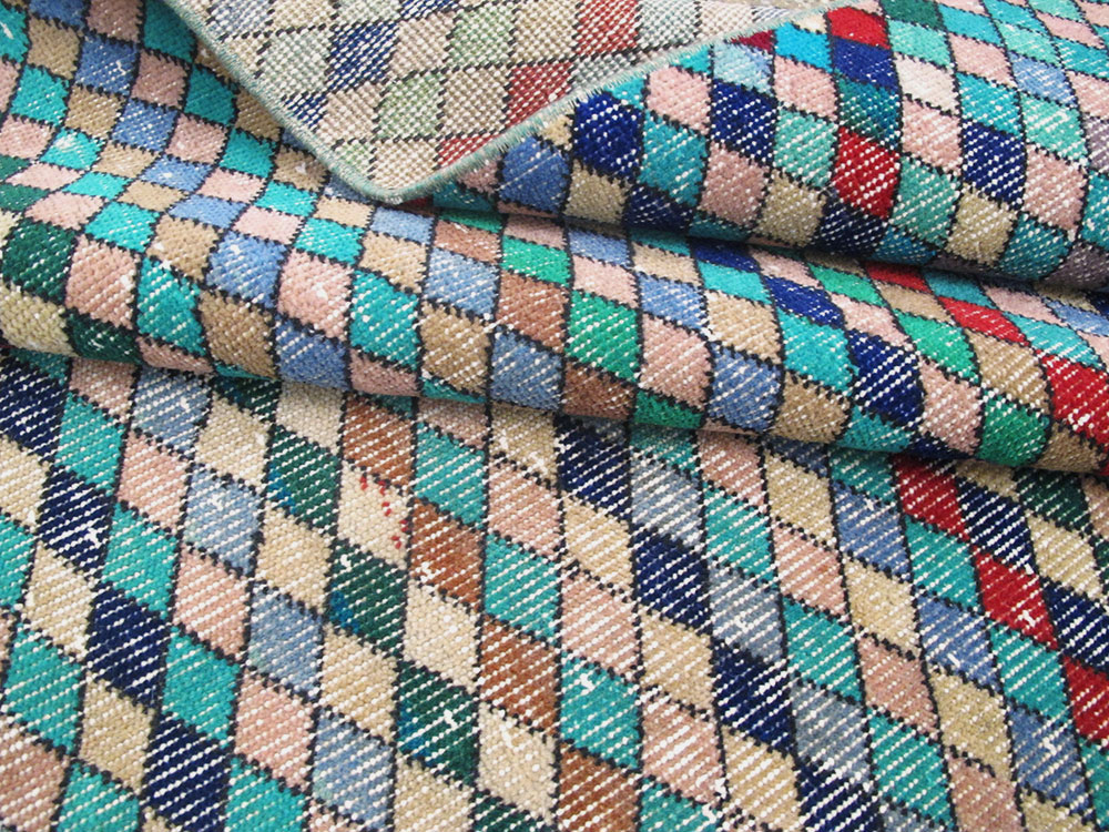 Vintage Turkish Anatolian Carpet, No.23815 - Gsblank