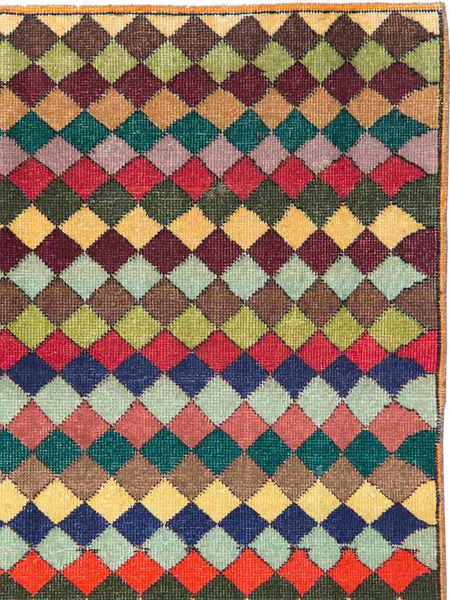 Vintage Turkish Anatolian Accent Rug, No.23825 - Gsblank